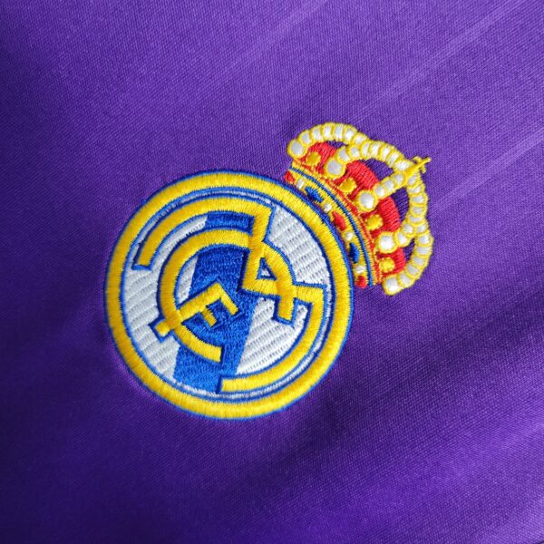 Camisola Real Madrid Retro 06/07 Roxa - Image 2