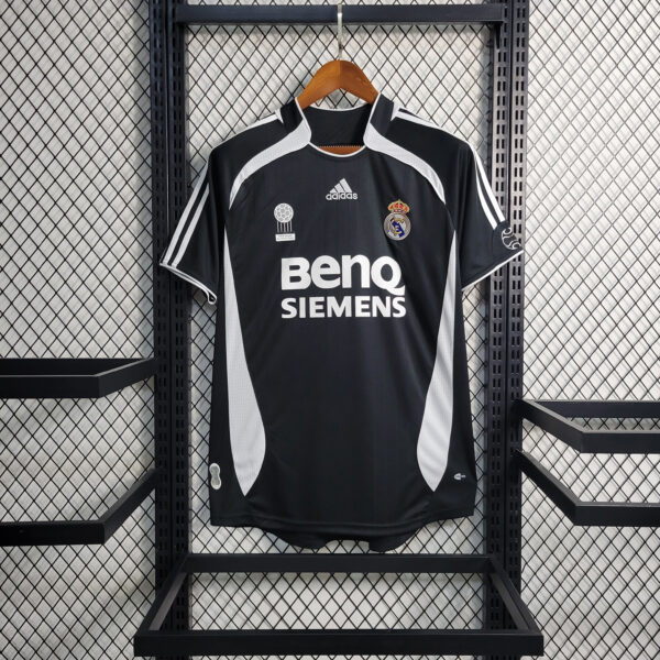 Camisola Real Madrid Retro 06/07 Black