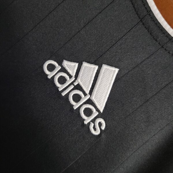 Camisola Real Madrid Retro 06/07 Black - Image 6