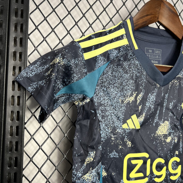 Kit Infantil Ajax Alternativo 24/25 - Image 3