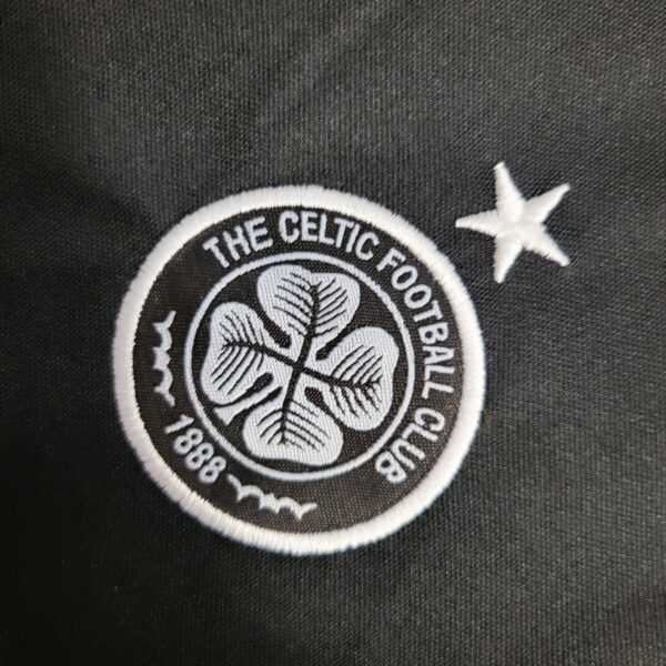 Kit Infantil Celtic Alternativo 23/24 - Image 2