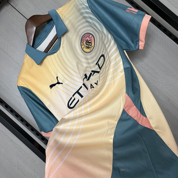 Camisola Manchester City "Definitely City" 24/25 - Image 5